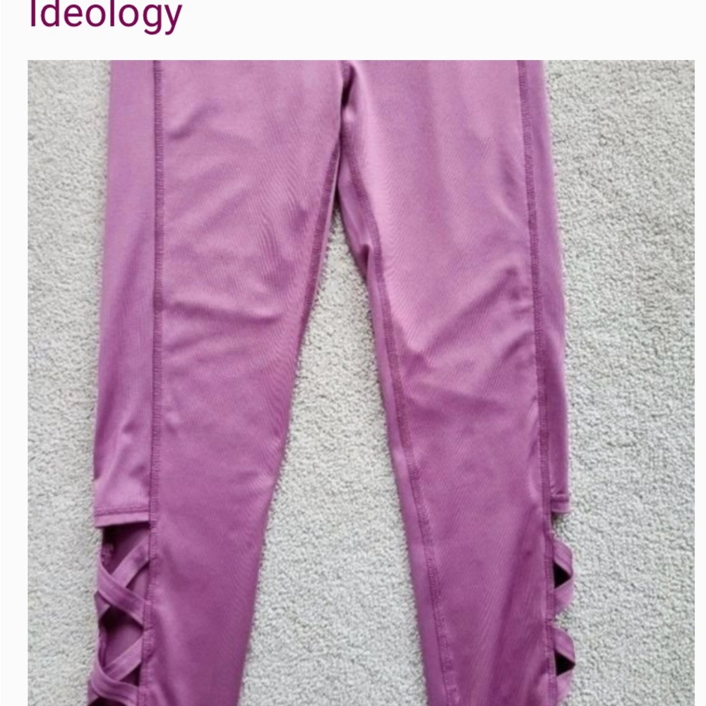 Ideology Lattice Cutout Cropped Leggings Medium